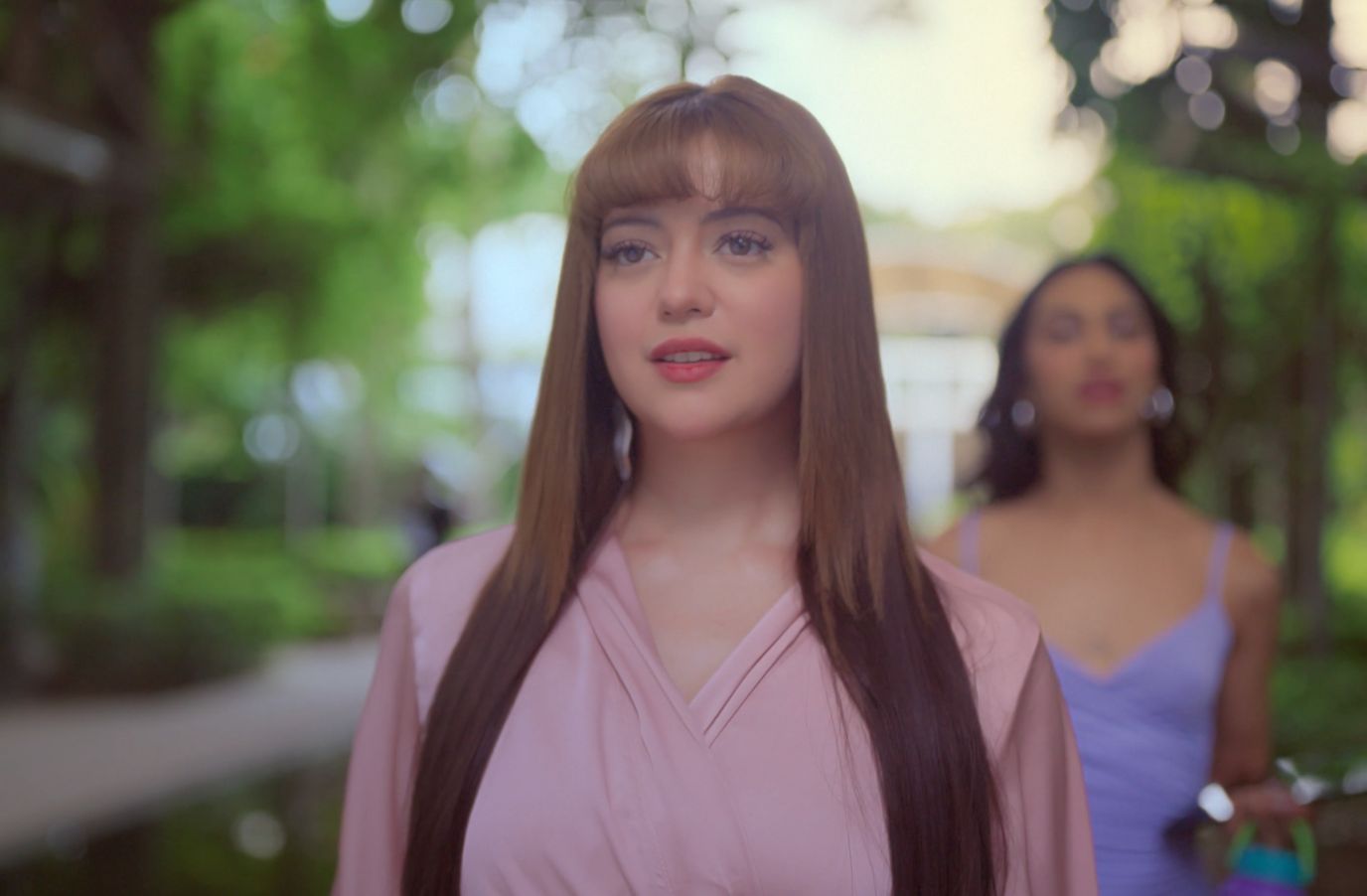 Sue Ramirez blooms in bold comedy ‘Flower Girl’