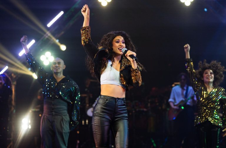REVIEW: On Your Feet! The Musical: The Story of Emilio & Gloria Estefan hits all the right notes with inspiration, music, and nostalgia